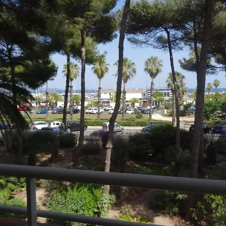 Appartement Hyeres, 2 Pieces, 4 Personnes - Fr-1-335-152 Апартаменты
