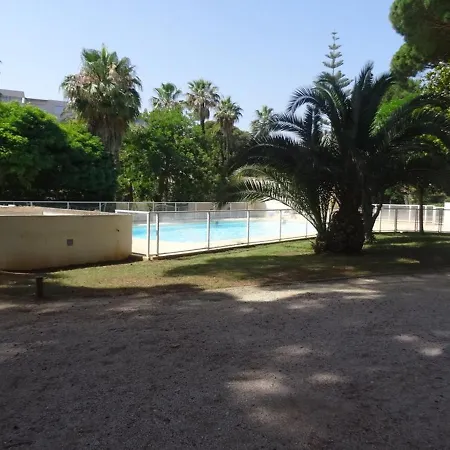 Appartement Hyeres, 2 Pieces, 4 Personnes - Fr-1-335-152 Апартаменты *